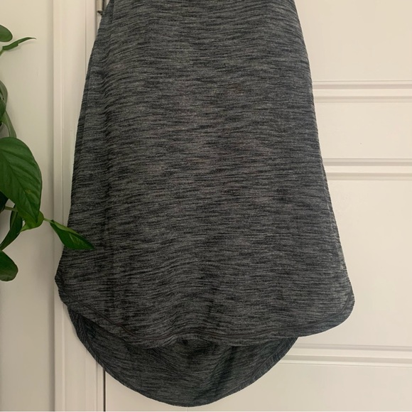 • [Lululemon] Open Back Tank • - Picture 3 of 8